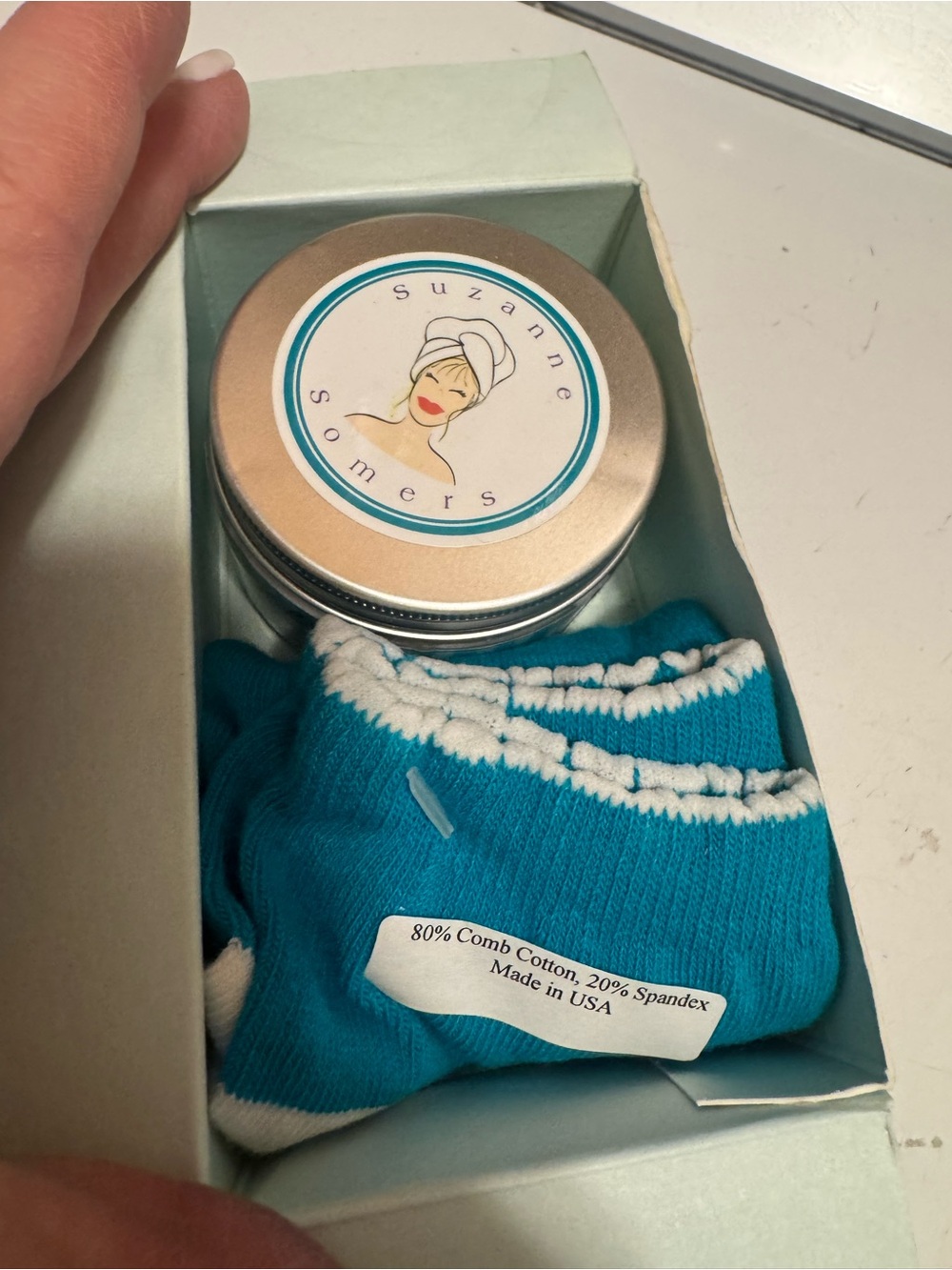 Suzanne Somers Turquoise Character‎ socks and foot Care Set